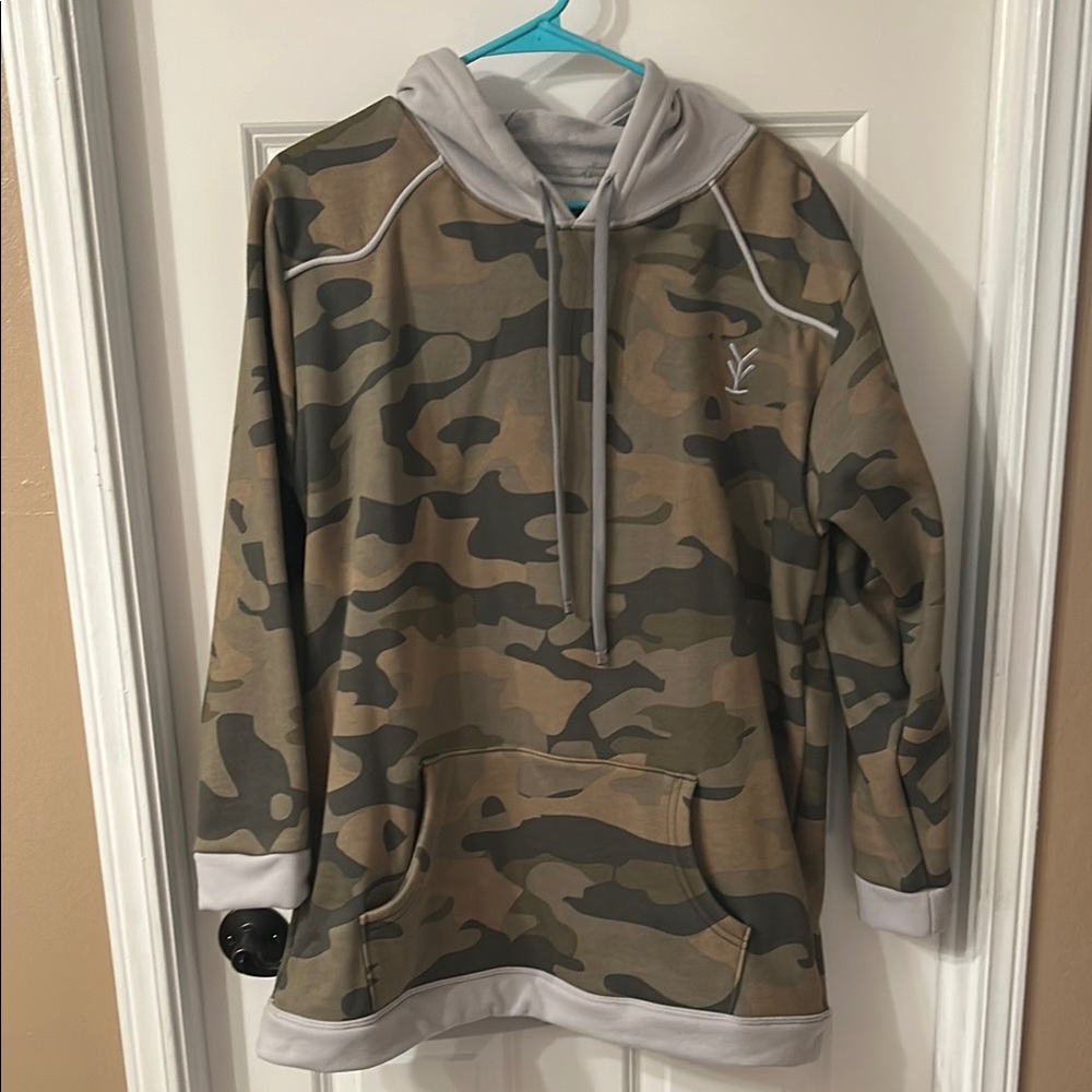Yee Yee ladies camo hoodie